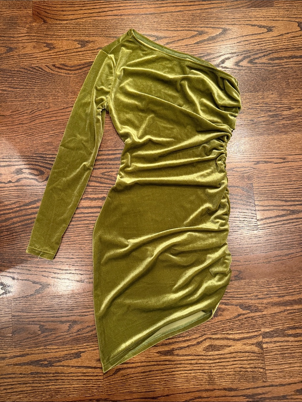 Olive Green One-Shoulder Velvet Ruched Dress